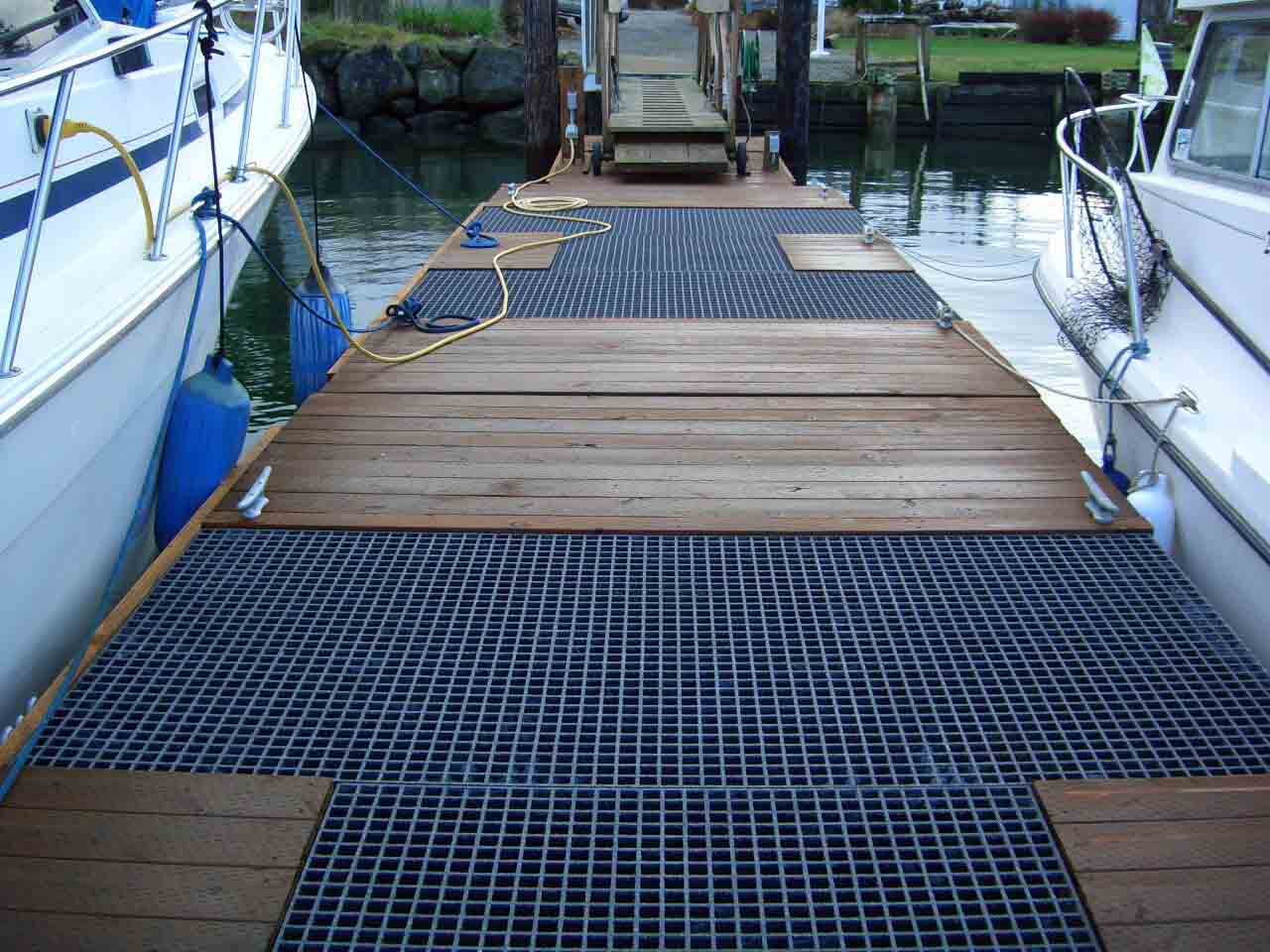 Molded Fiberglass Grating used on a boat ramp.