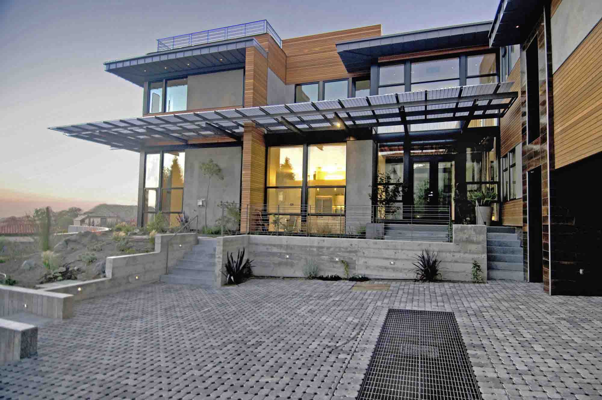A picture of a home in California that utilizes Aluminum Bar Grating to create eco-friendly solutions.