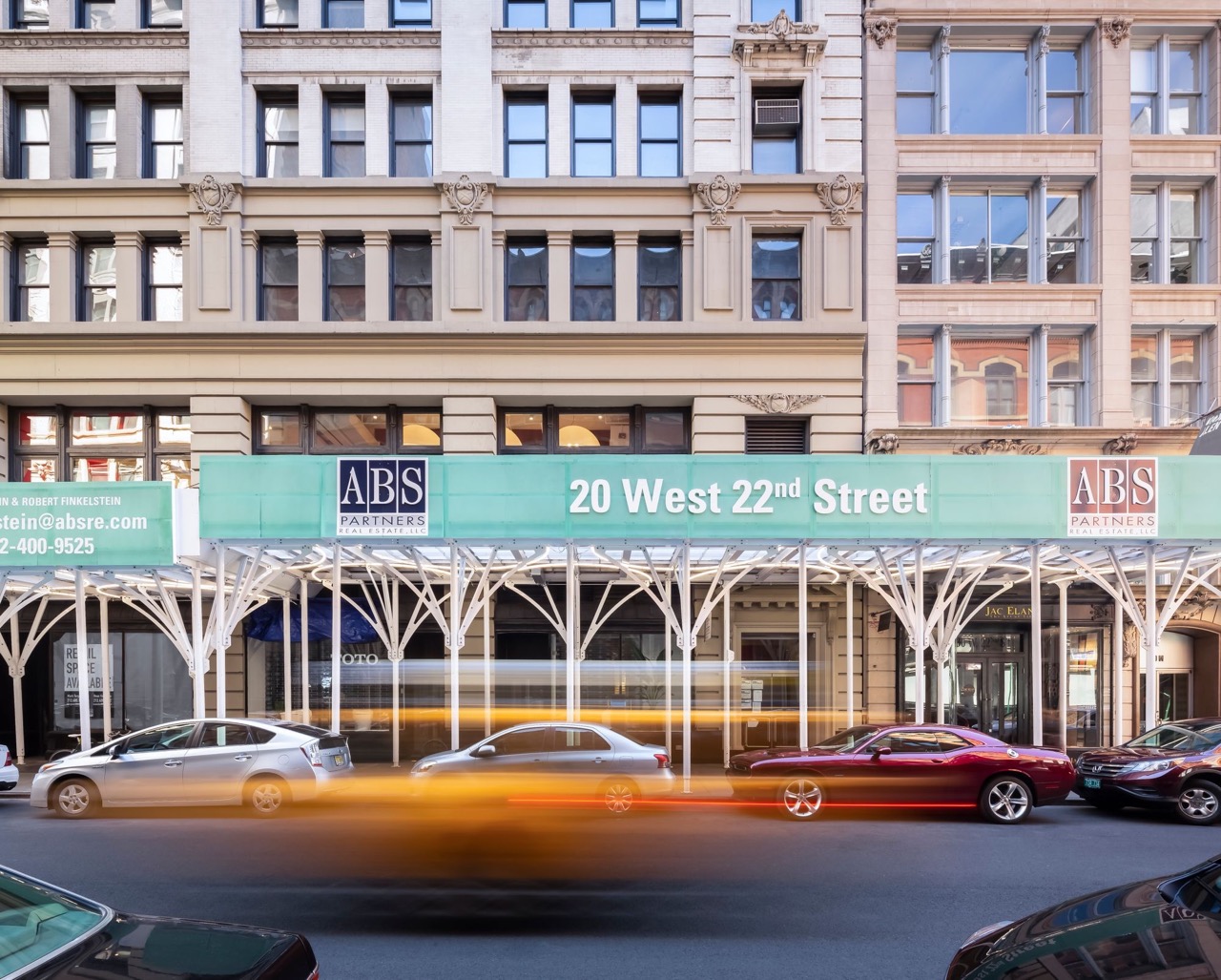 A picture in New York City showing one of the many streetside views.