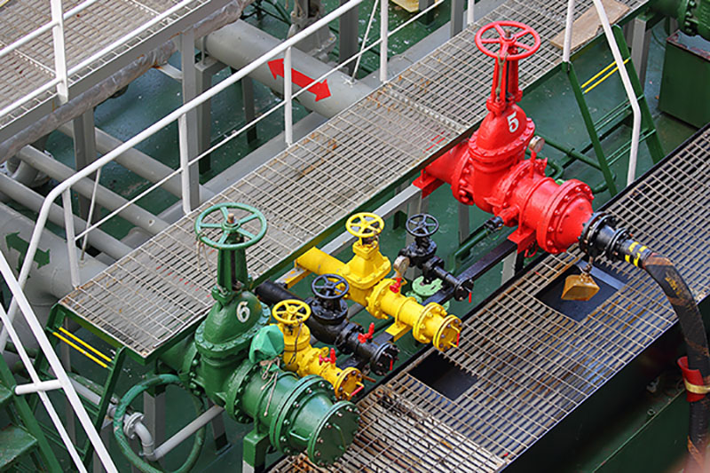 Bar Grating gangways centered around fuel valves.