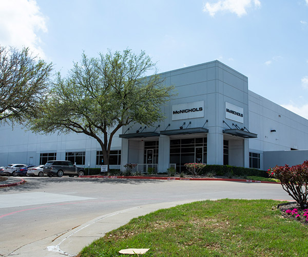 A photo of the front entrance of the McNICHOLS Metals Service Center Location in Dallas.